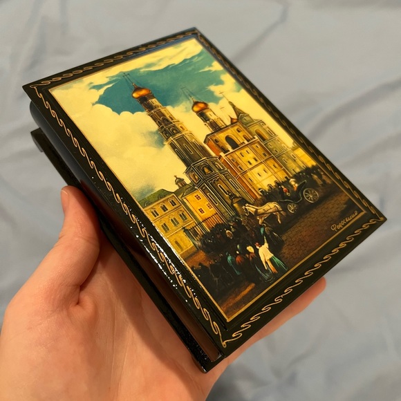 4 for $20 | Vintage | Tuscan Style Small Box - Picture 2 of 3